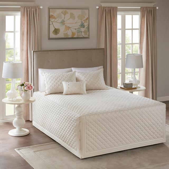 Ivory Miller Tailored Bedspread Set (Full/Queen) 4pc