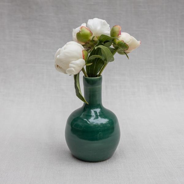 The Petite Vase in Evergreen