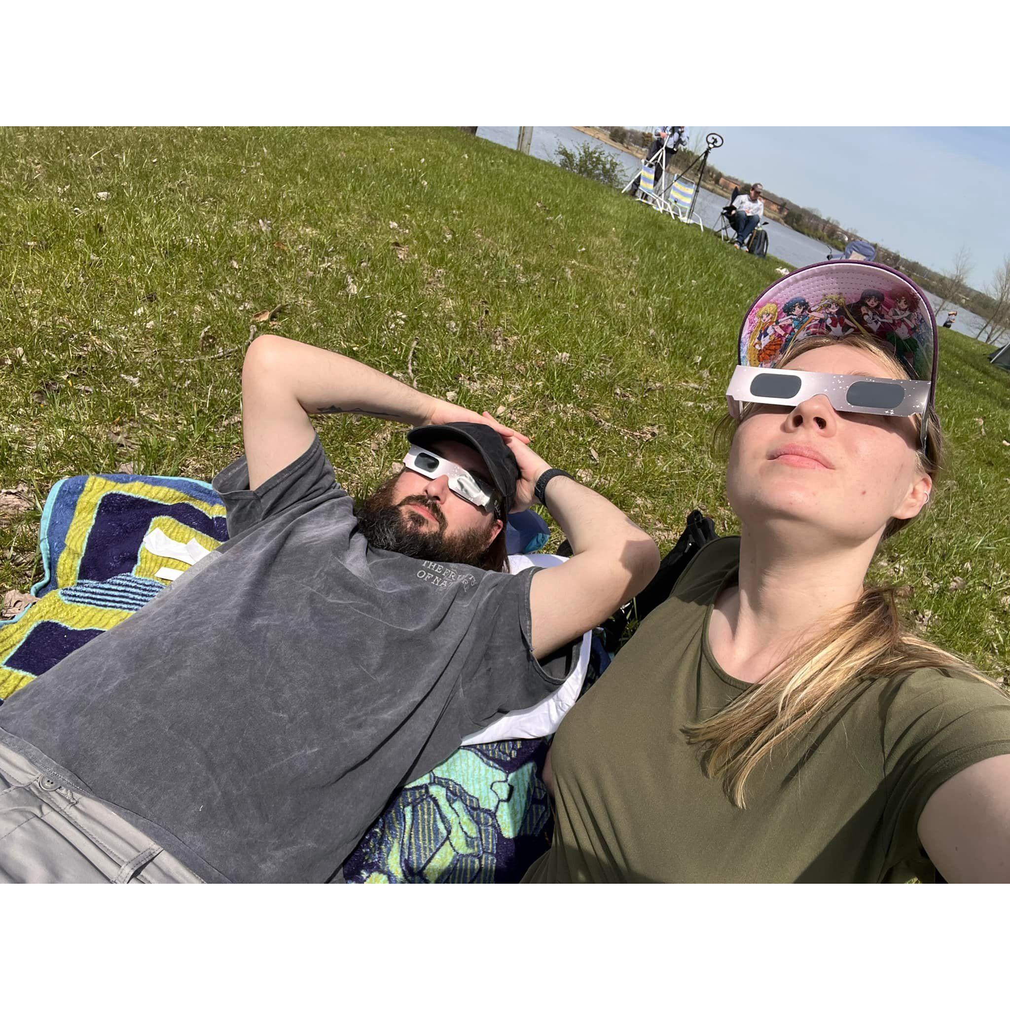 Waiting for totality of the eclipse