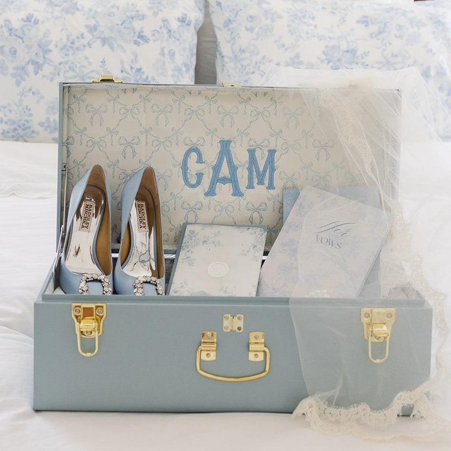 Grand Bridal Trunk