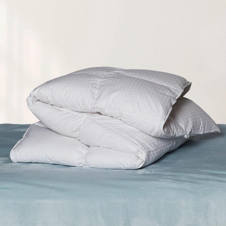 Cuddledown Deluxe 700 Fill Power Down Windowpane Weave Comforter