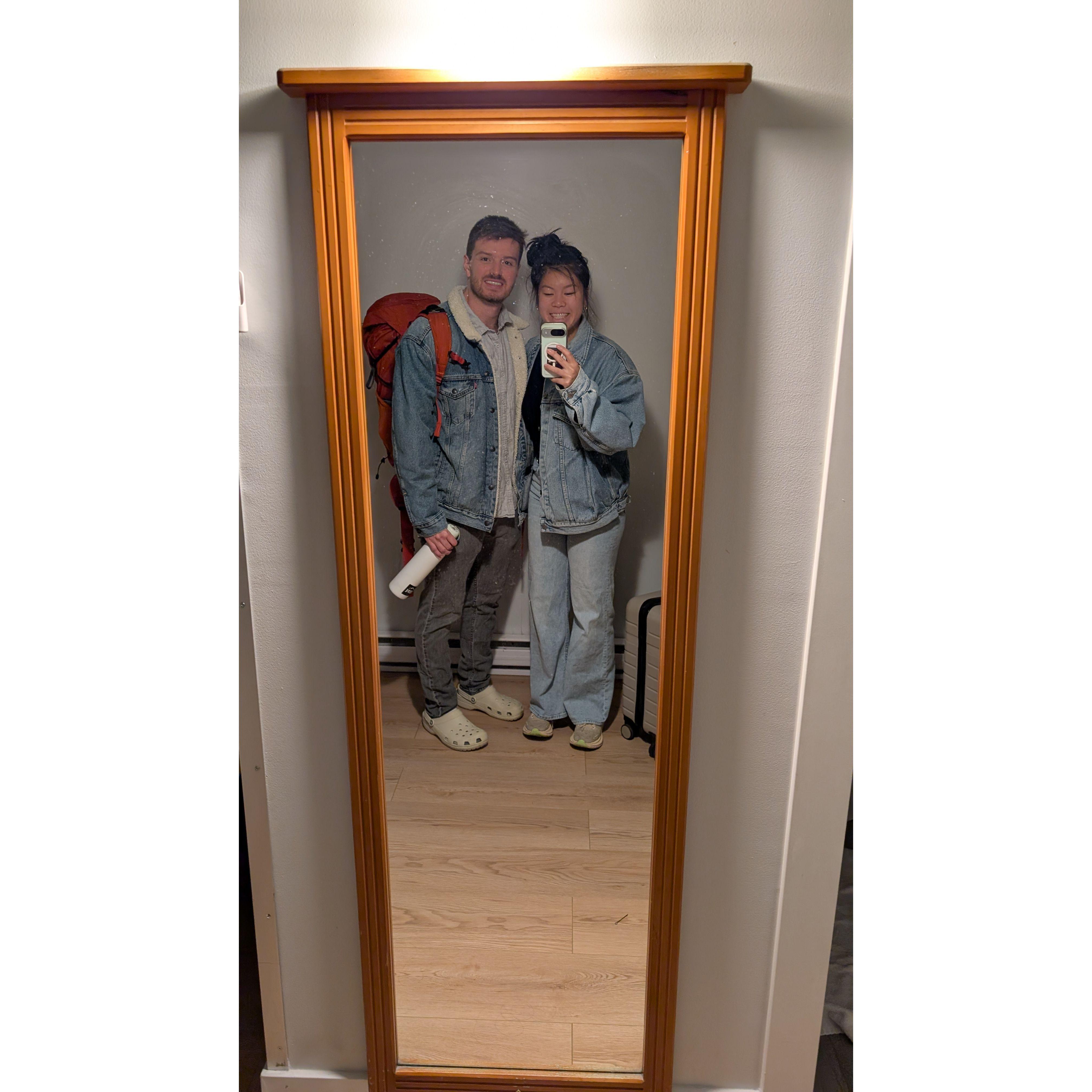 the last mirror selfie we took before he proposed!!!
