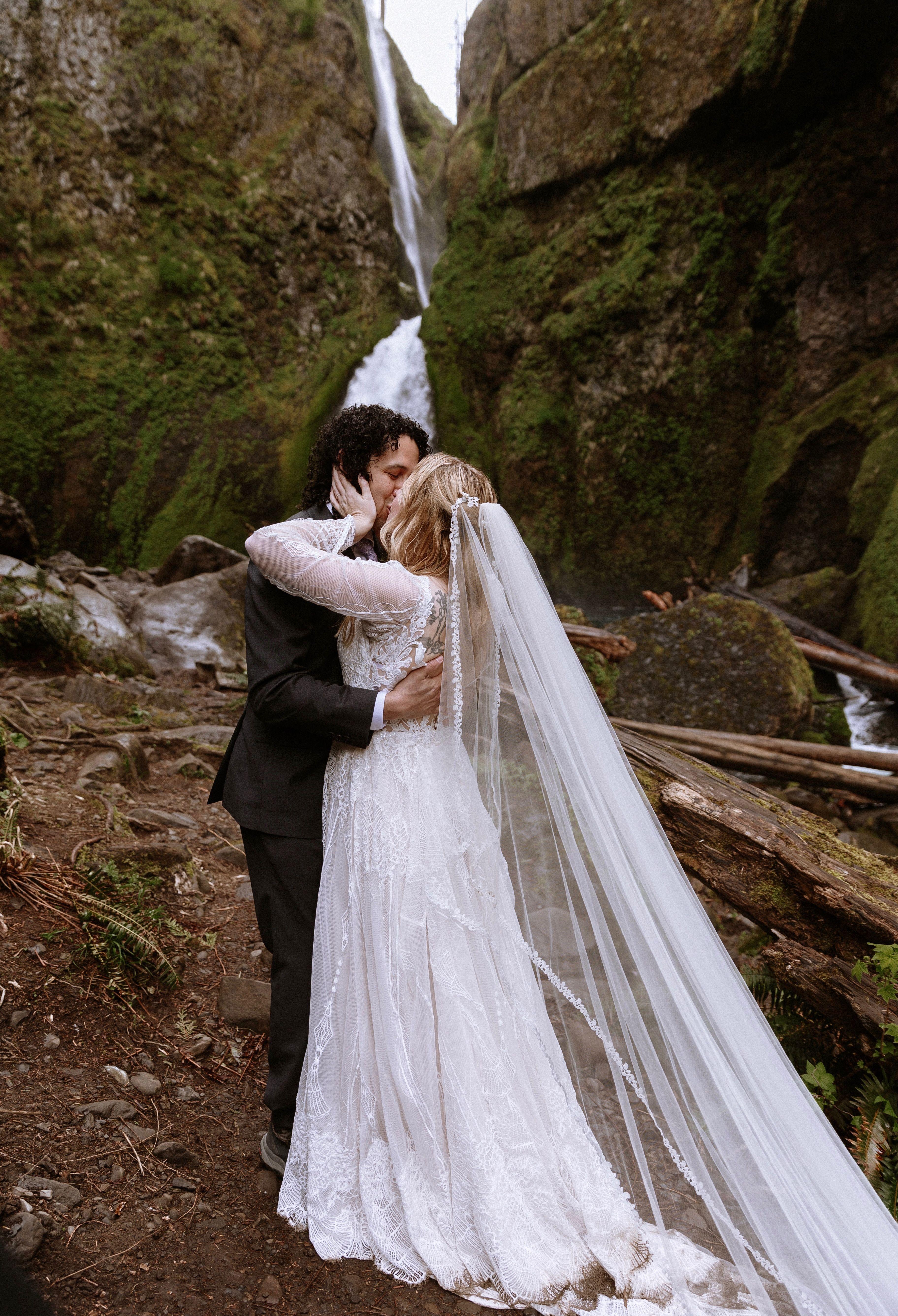 The Wedding Website of Hannah Kuhnhausen and Daniel Uribe