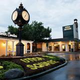 Utica Square