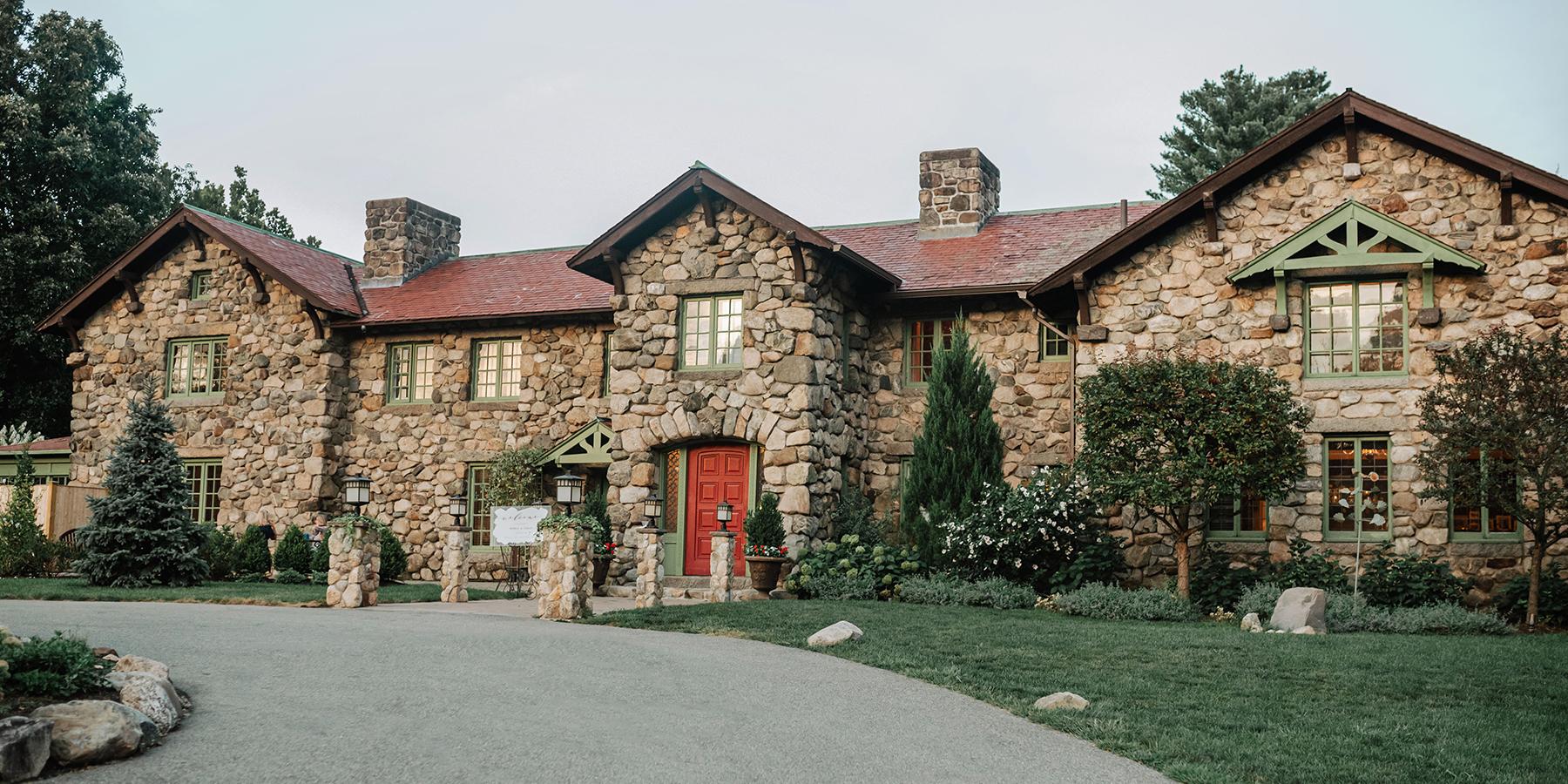 The Wedding Website of Elizabeth Spyrou and Brendan McInerney
