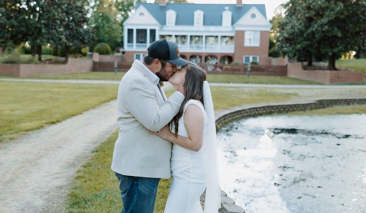 The Wedding Website of Daisy Christine Cull and Johnathan Logan Branch