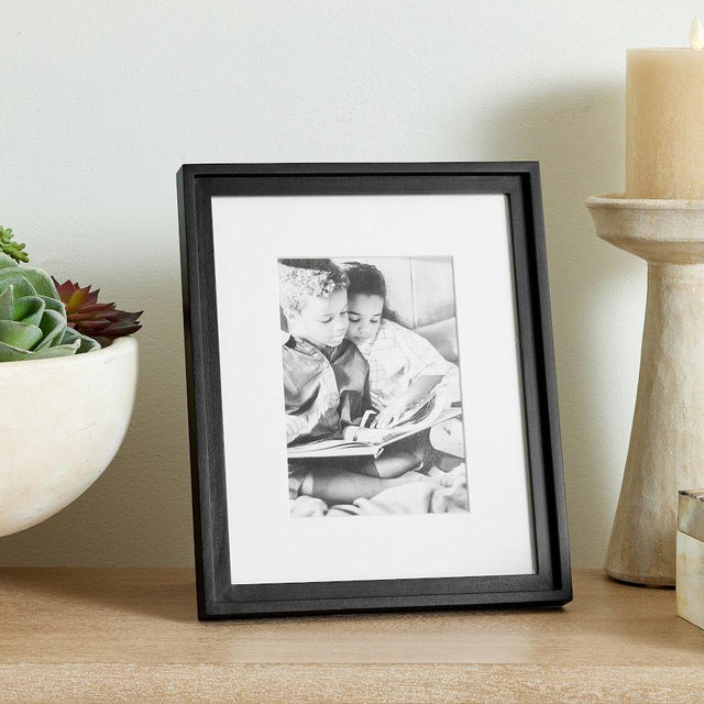 Beveled Wood Gallery 9"x11" Overall, 5"x7" Insert - Black