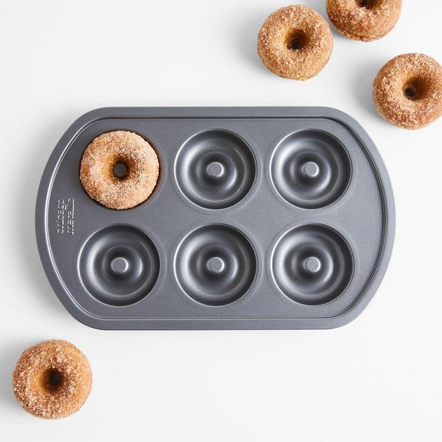 Chicago Metallic 6-Cup Donut Pan