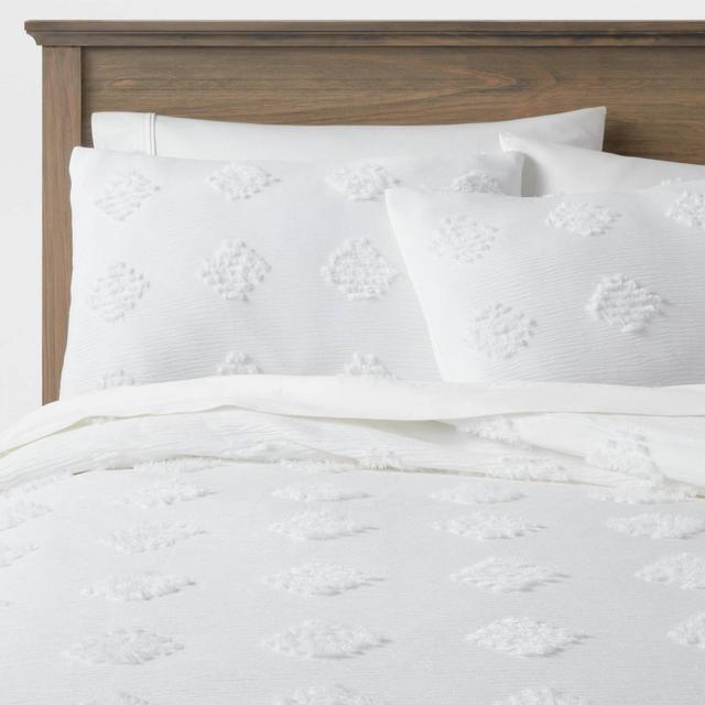 King Tufted Diamond Crinkle Duvet Cover & Sham Set White - Threshold™