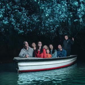 Glow worm tour in New Zealand