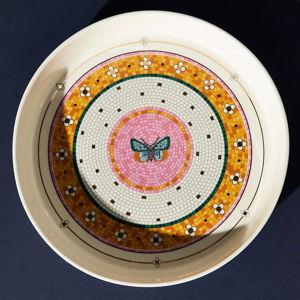 The Bistro Tile Stoneware Pie Dish: Garden Edition