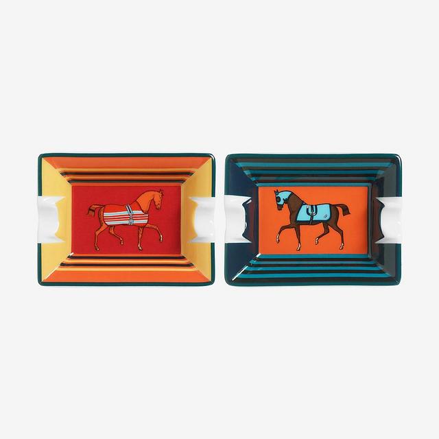 Couvertures Nouvelles ashtray ,  $335