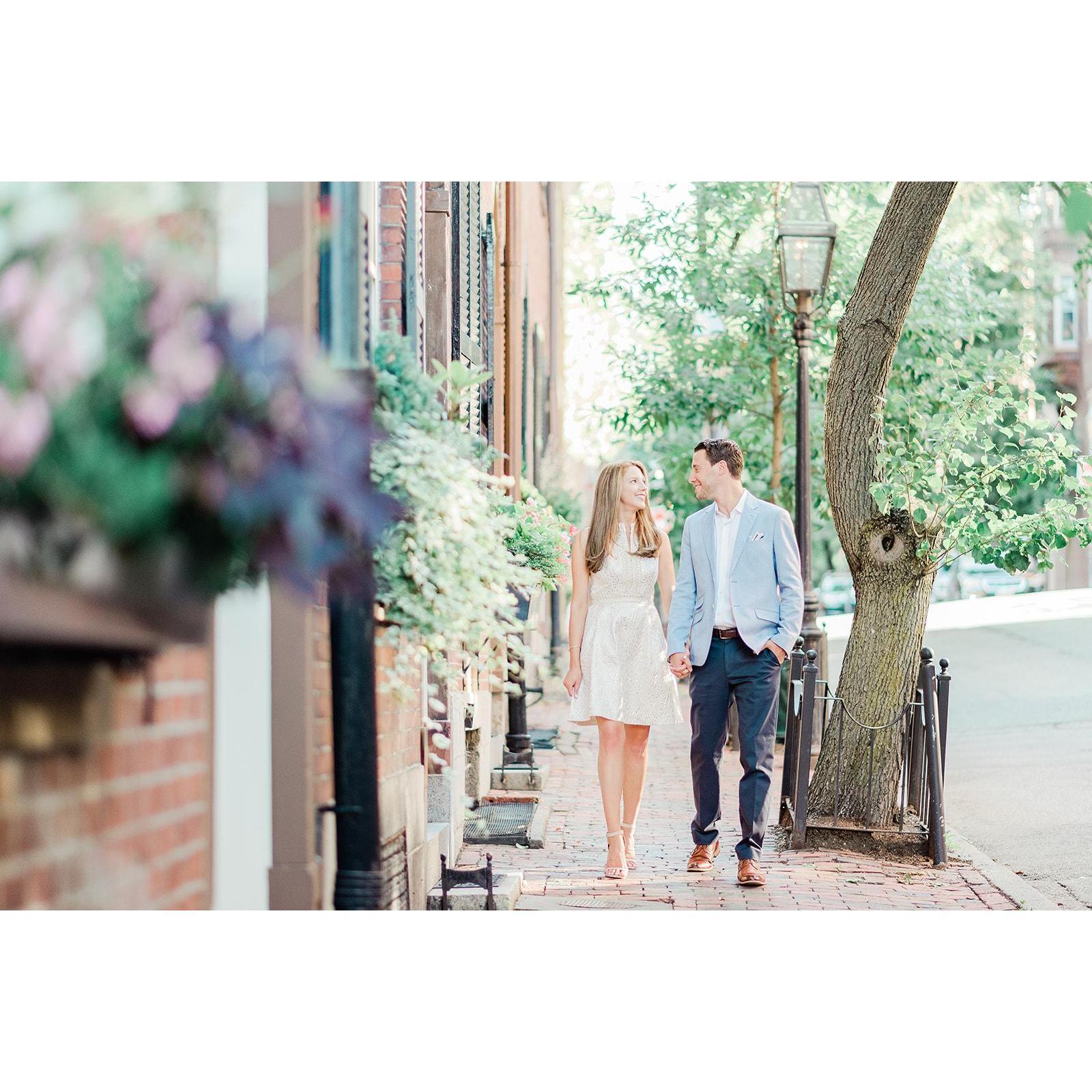 Summer engagement shoot in Beacon Hill
Photographer: Christina Tooley