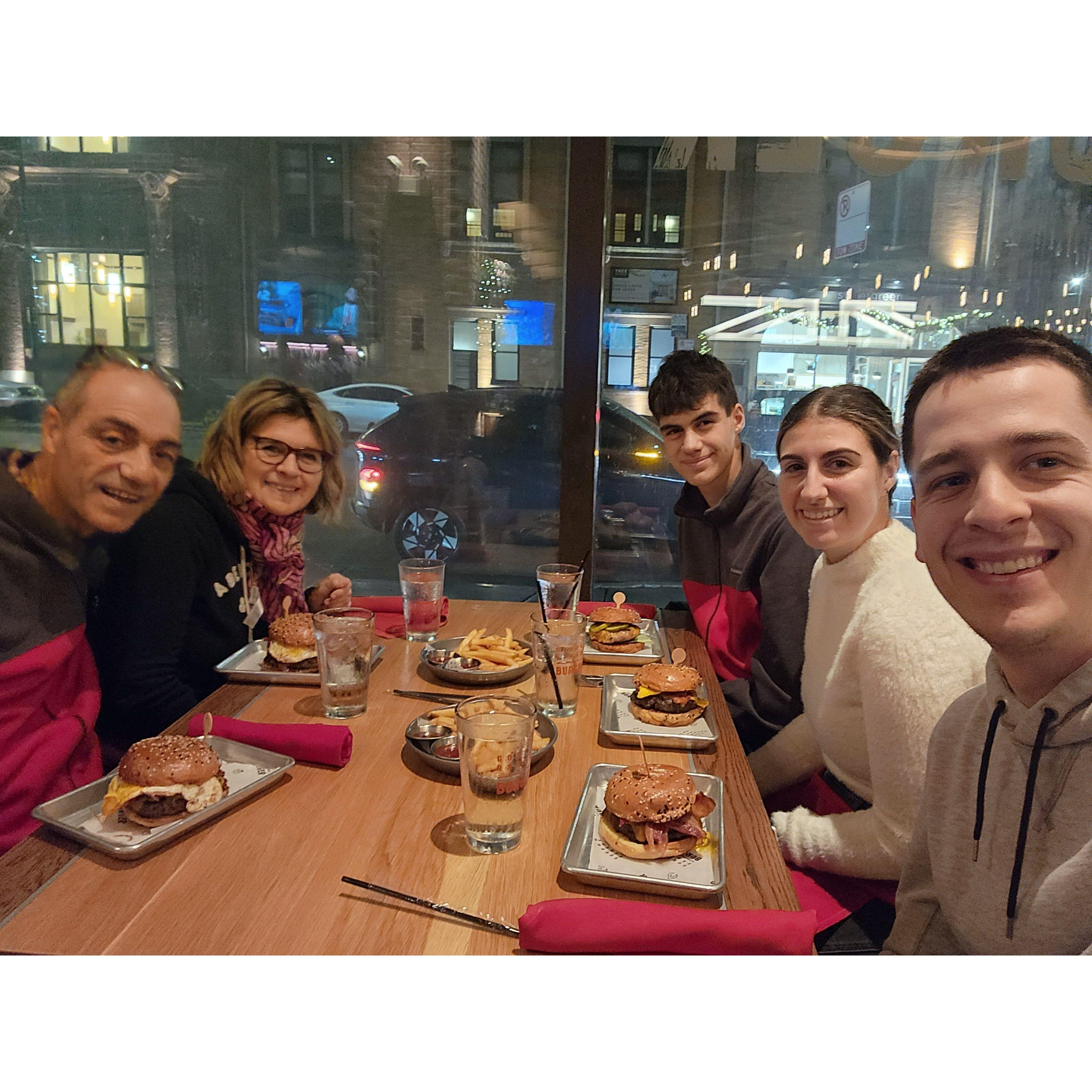December 2023 - Spending Christmas in Chicago with Daniela's family