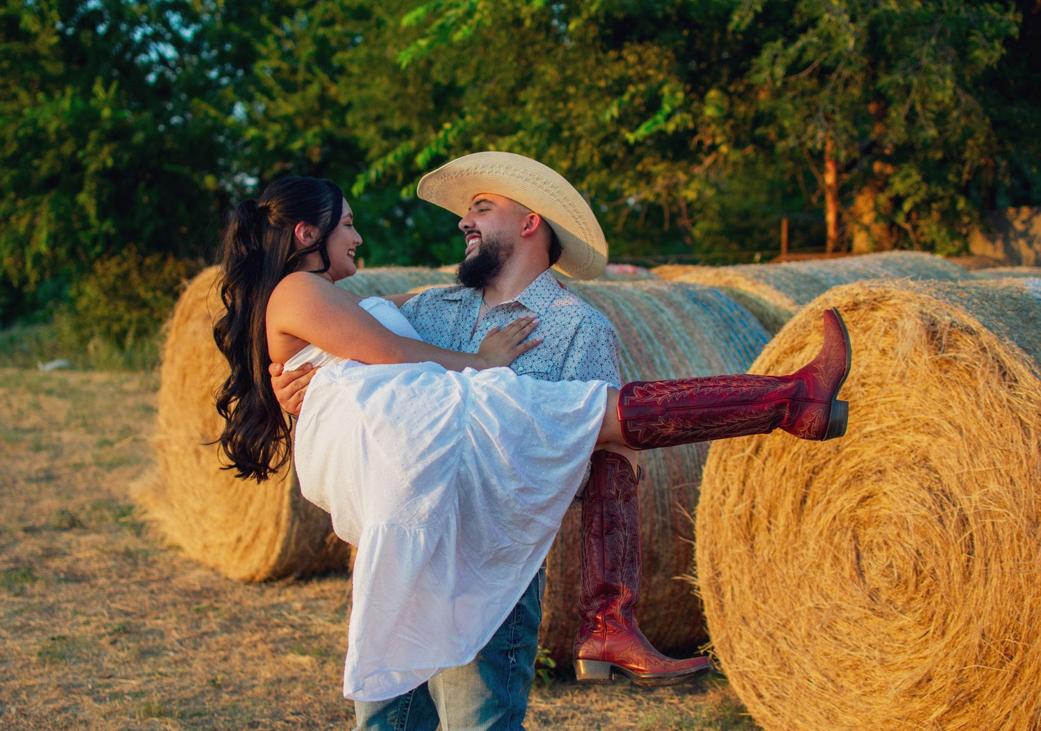 The Wedding Website of Eliana Gone and Miguel Quesada