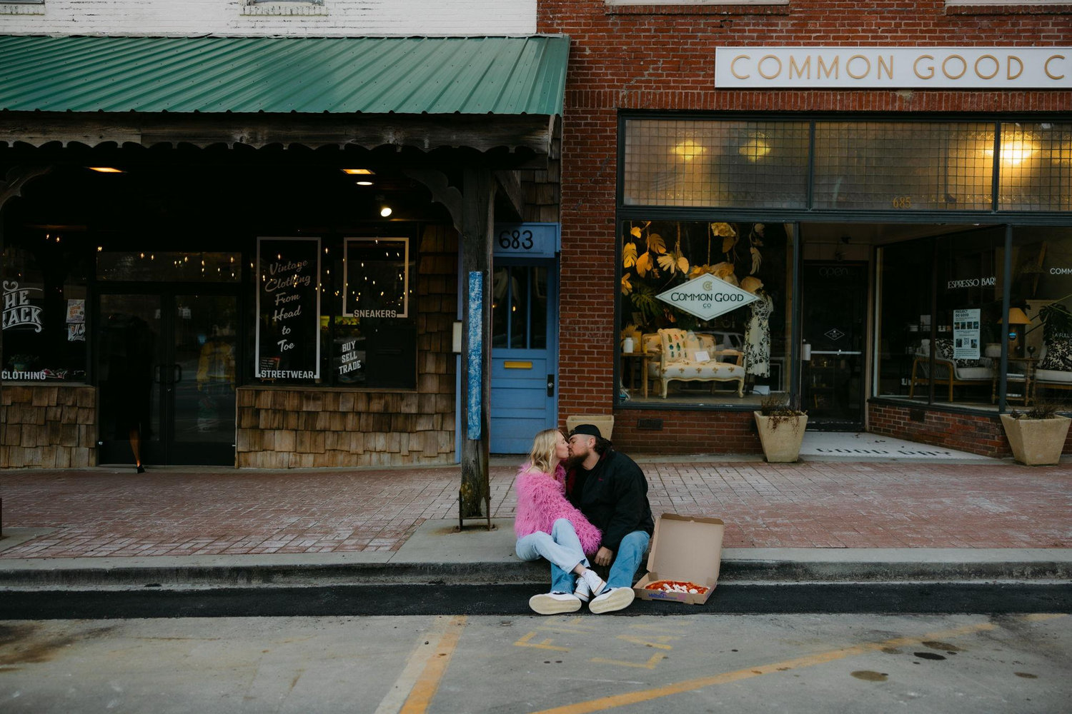 The Wedding Website of Sarah Humphrey and Lucas Huntley