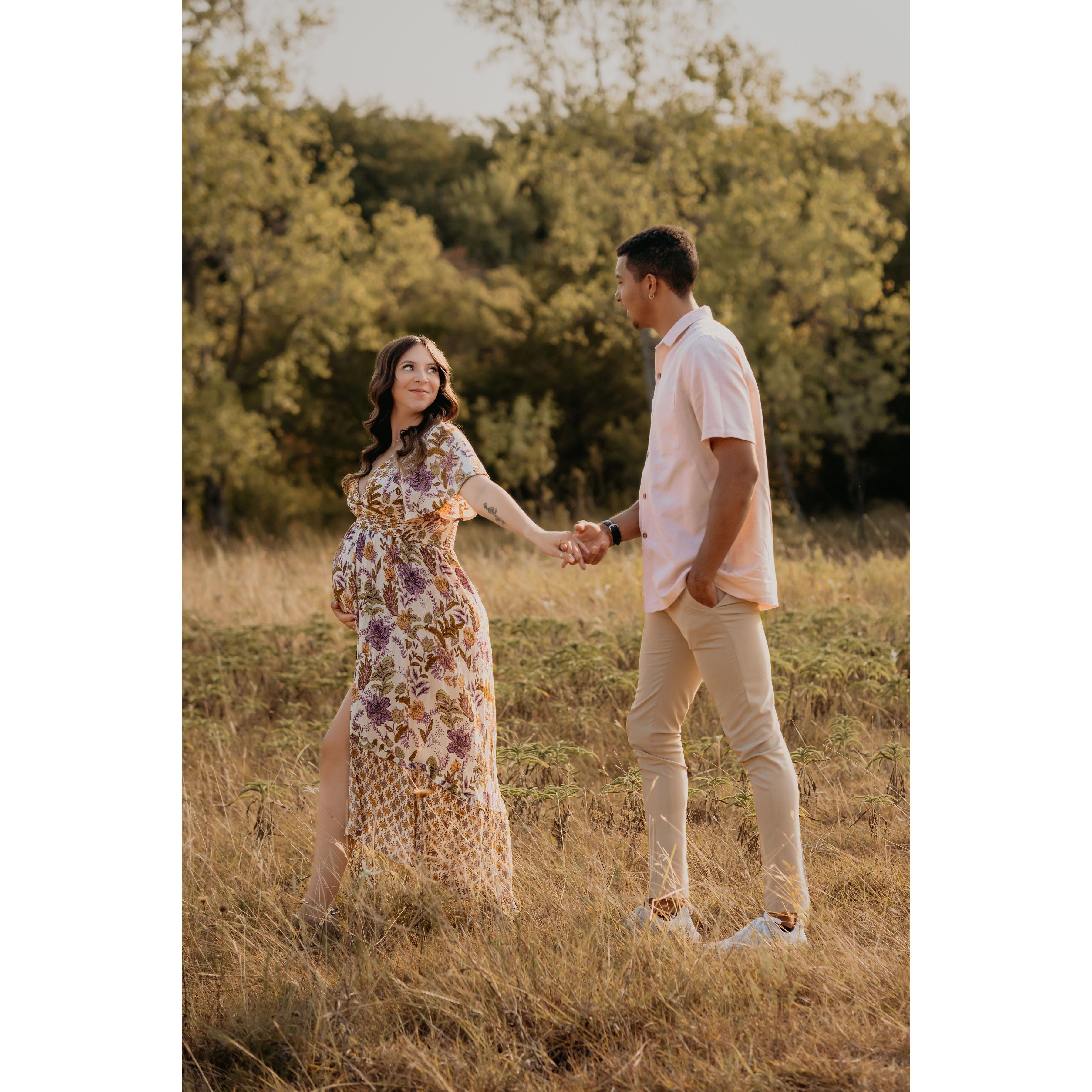 Last maternity photos at 34 weeks