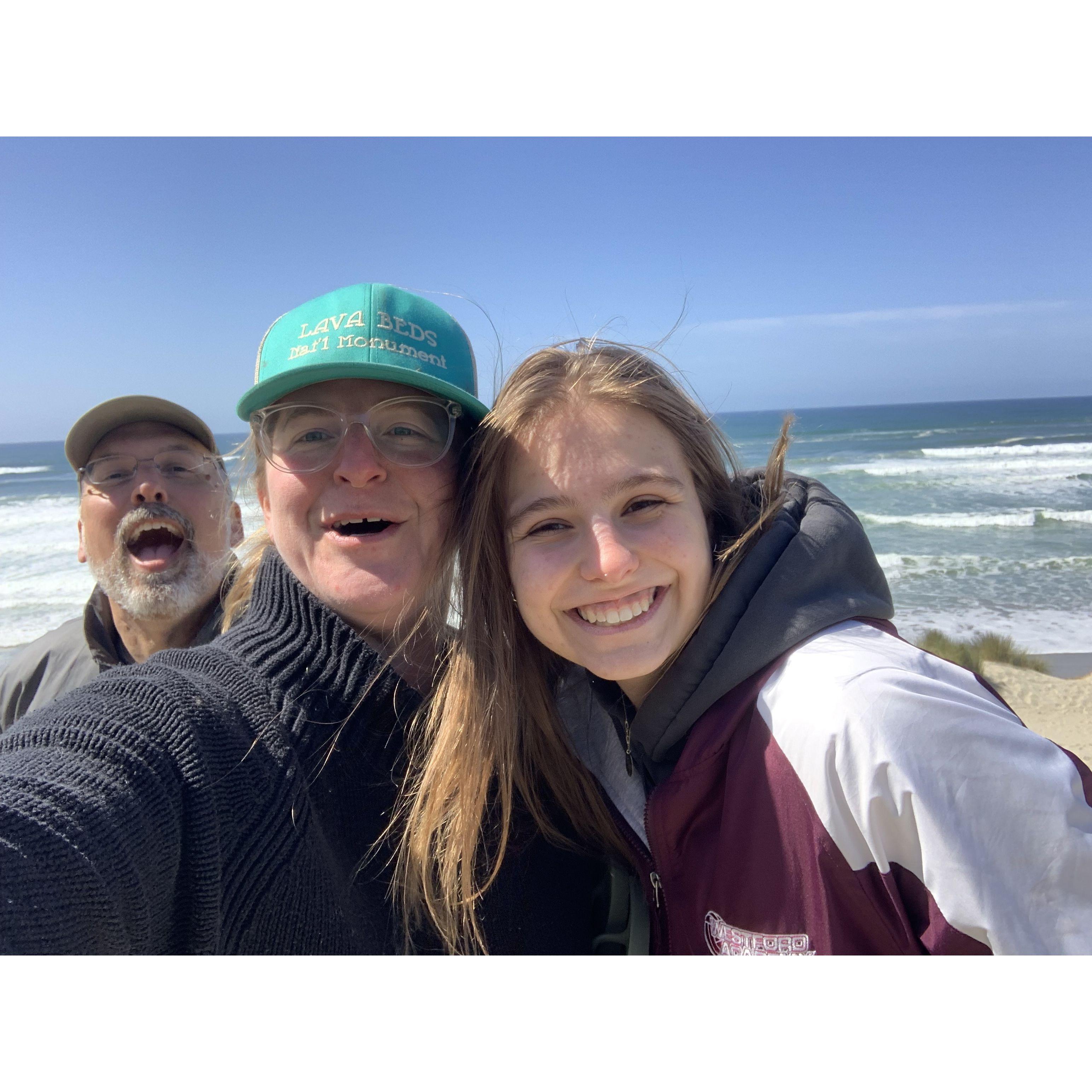 Allie pretended to be interested in UofO, which was very much appreciated! We took a drive to the Oregon coast for a romp on the beach!