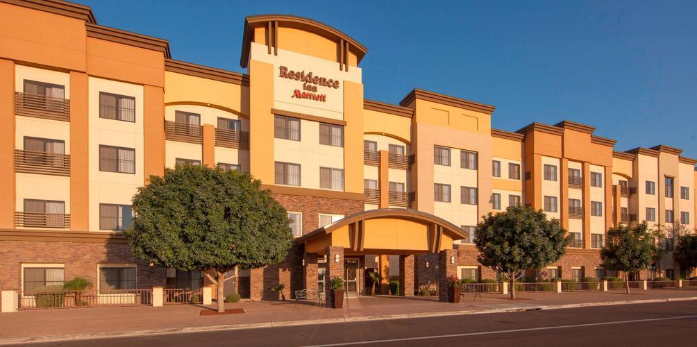 The Wedding Website of Mariah Easley and Tyler Braun