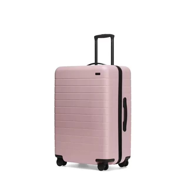Away Medium Suitcase (Blush)