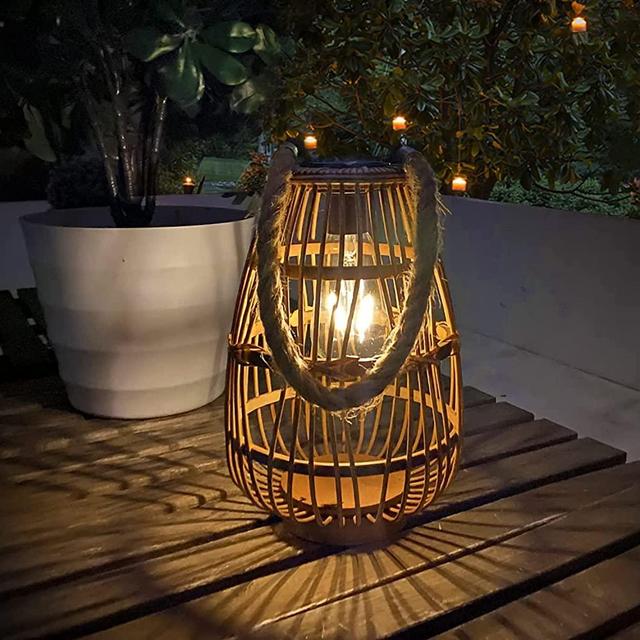 Outdoor Solar Lantern Natural Rattan Lanterns Hanging Lights Outdoor Waterproof, Large Bright Edison Bulb Design Solar Powered Table Lamp Auto On/Off for Patio Porch Garden Wedding Home Decoration