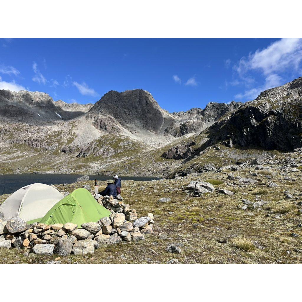 Lake Thompson camp NZ
