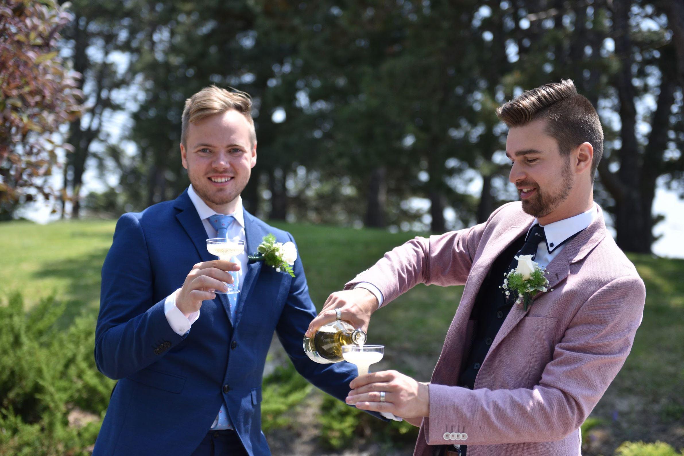 The Wedding Website of Josiah Jarvenpaa and Woody Brown
