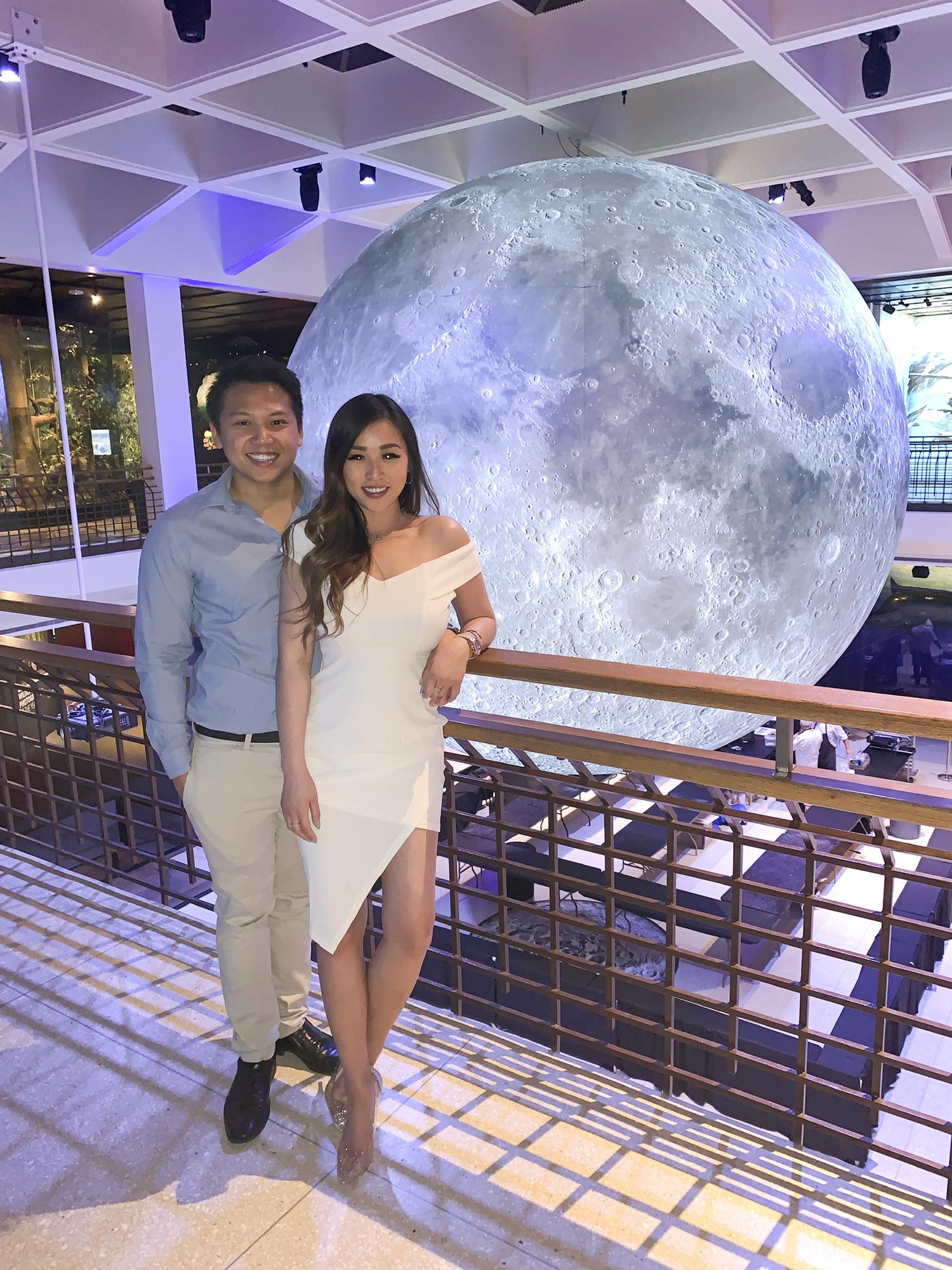 Seeing the moon together 2019