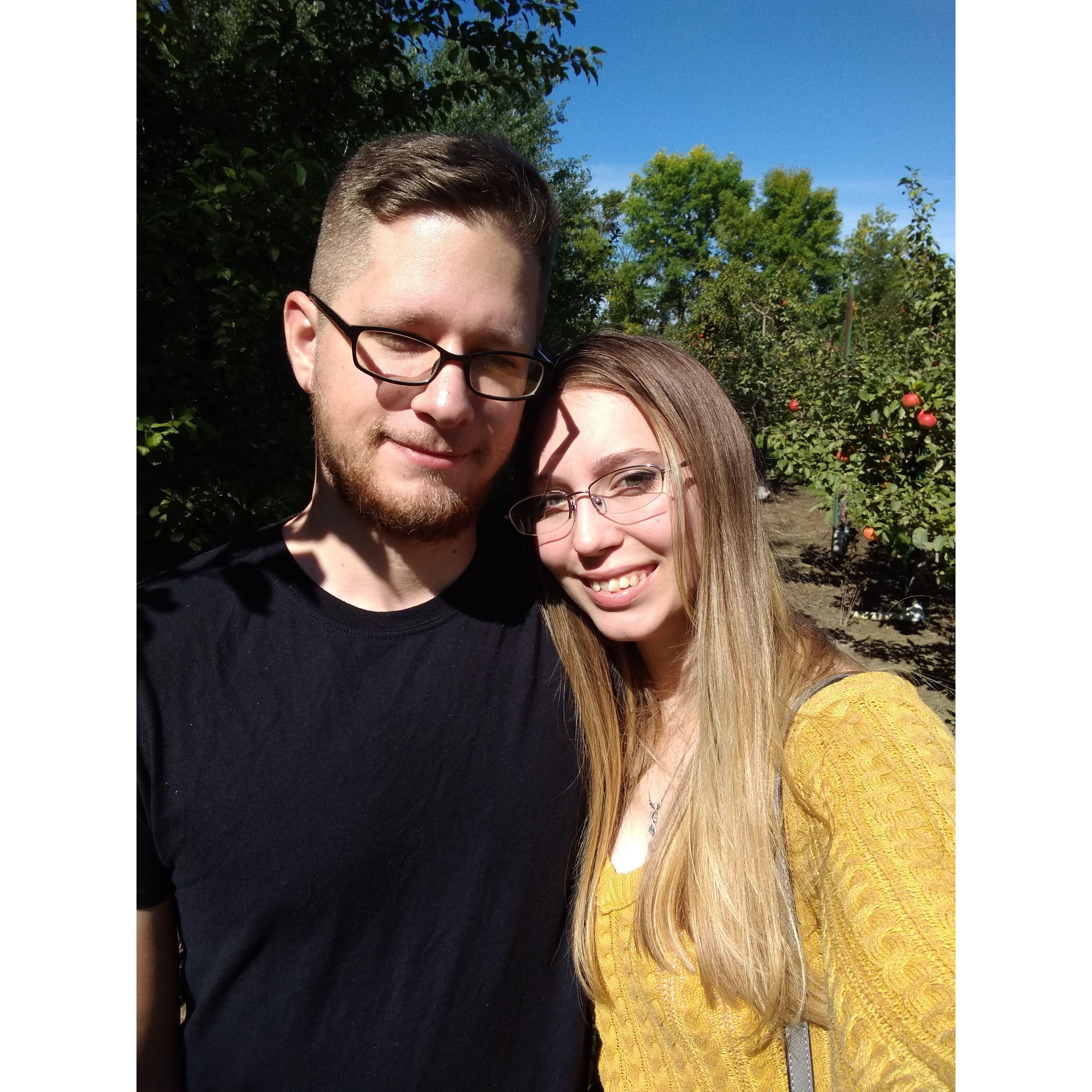 A date at the apple orchard