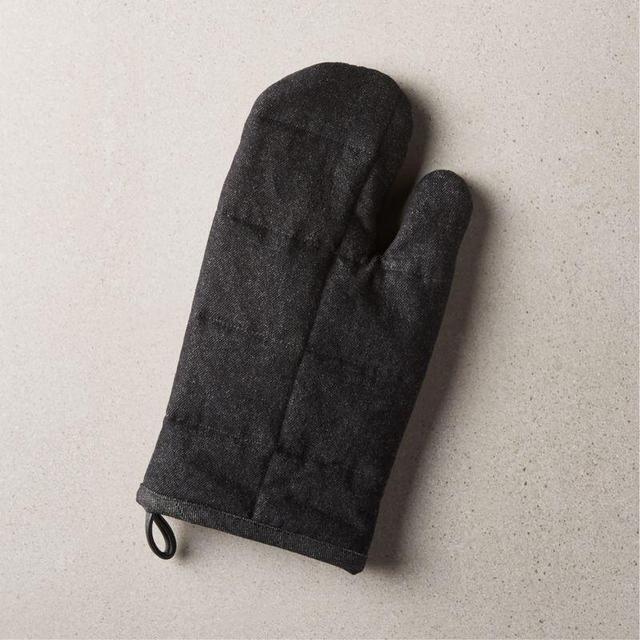 Puff Black Oven Mitt