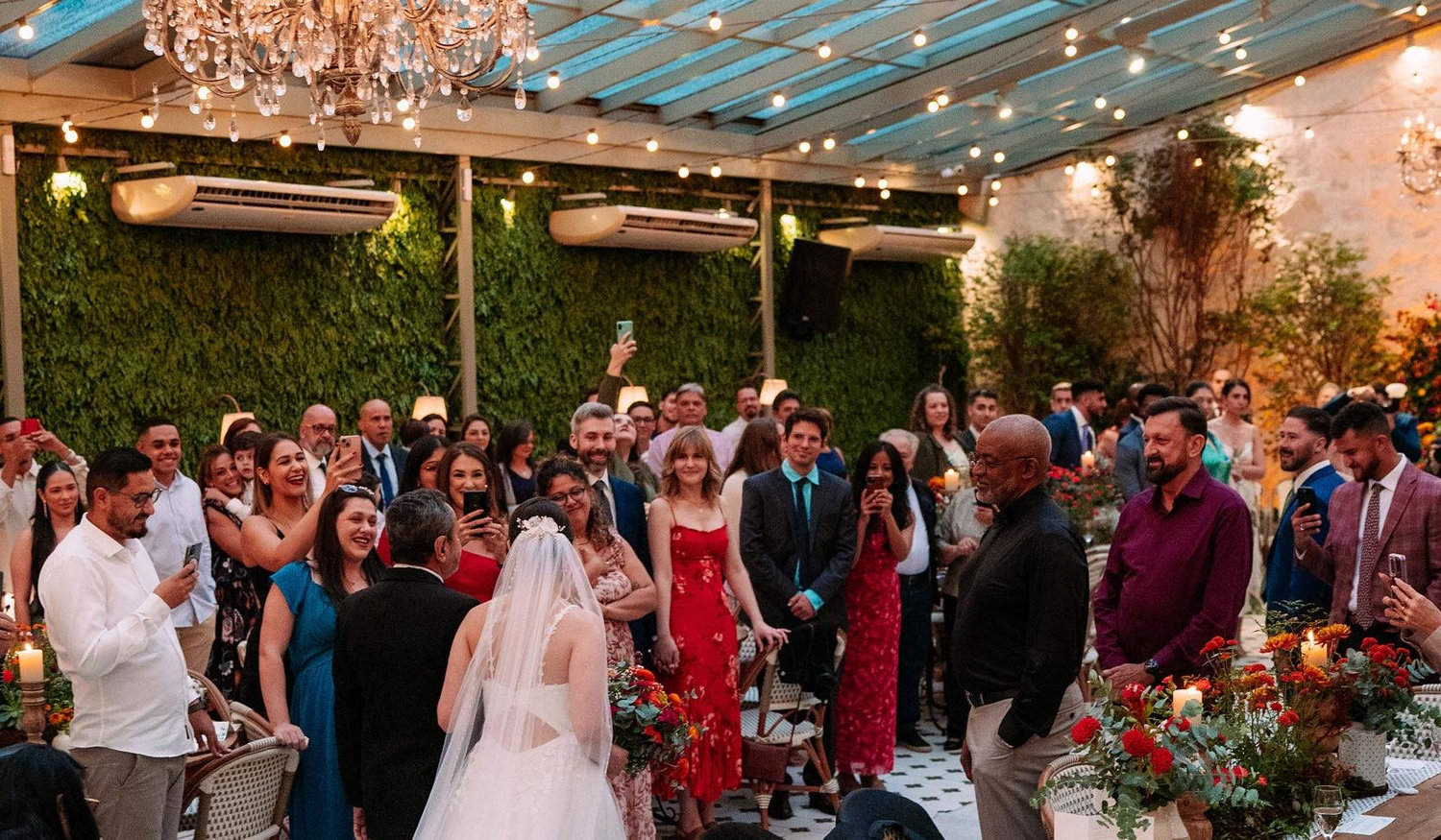 The Wedding Website of Julian McKnight and Raphaela Martins