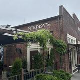 Niedlov's Cafe & Bakery