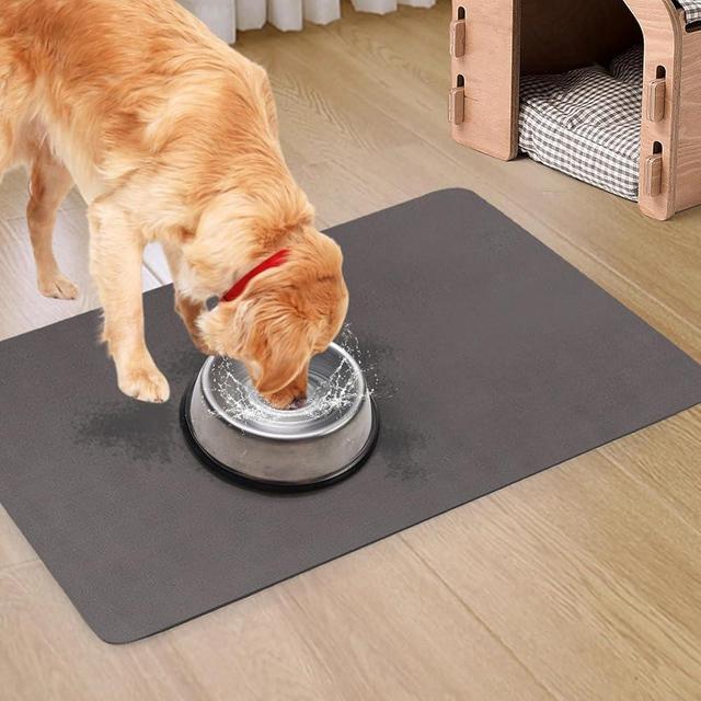 MEWTOGO 36 x 23 in Absorbent Pet Feeding Mat, Quick Dry Dog Bowl Mat for Food and Water, No Messy Anti-Slip Dog Water Dispenser Mat Dog Supplies for Large and Multiple Dogs