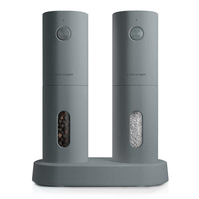 LARS NYSØM Electric Salt and Pepper Grinder Set I Automatic Salt and Pepper Mills with Adjustable Ceramic Grinder I USB Rechargeable Electric Spice Grinder Set (Matt Grey)