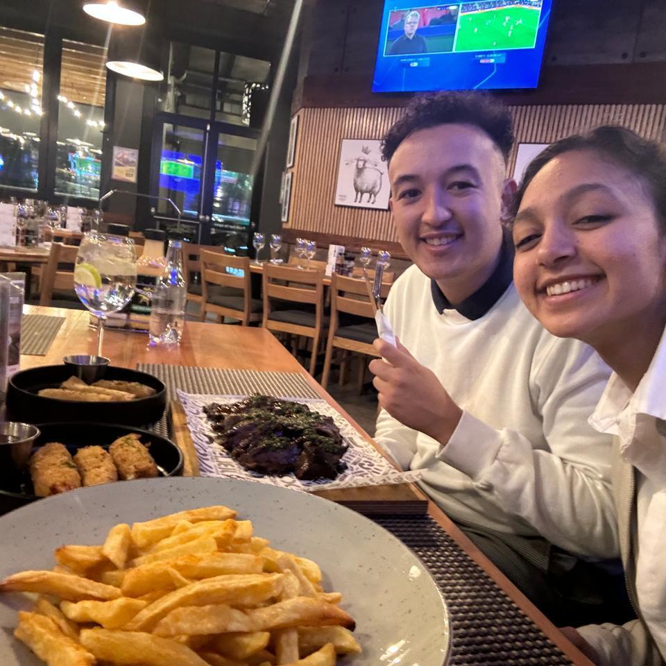 We Love Food Again