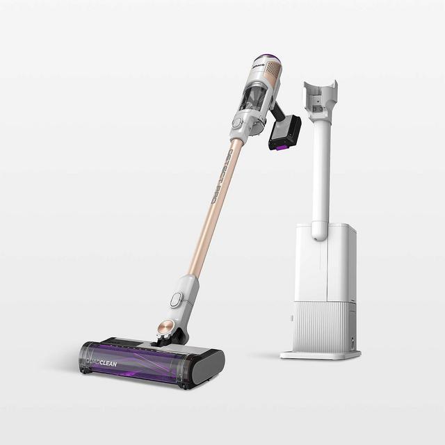 Shark ® Cordless Detect Pro ™ Auto-Empty System with QuadClean ™ Multi-Surface Brushroll