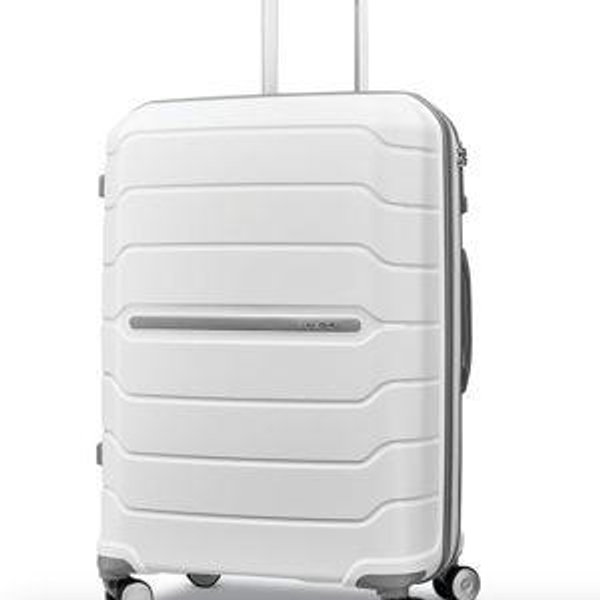 Samsonite Freeform Hardside Expandable with Double Spinner Wheels, White, Checked-Medium 24-Inch