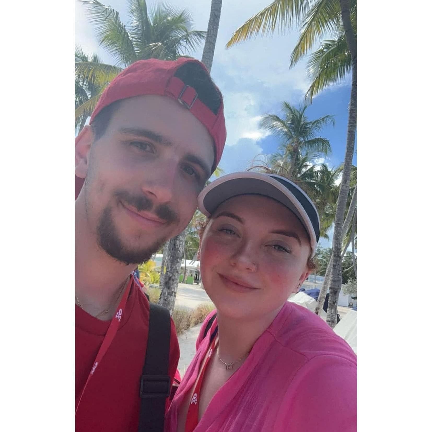 The island vibe suits us just fine!