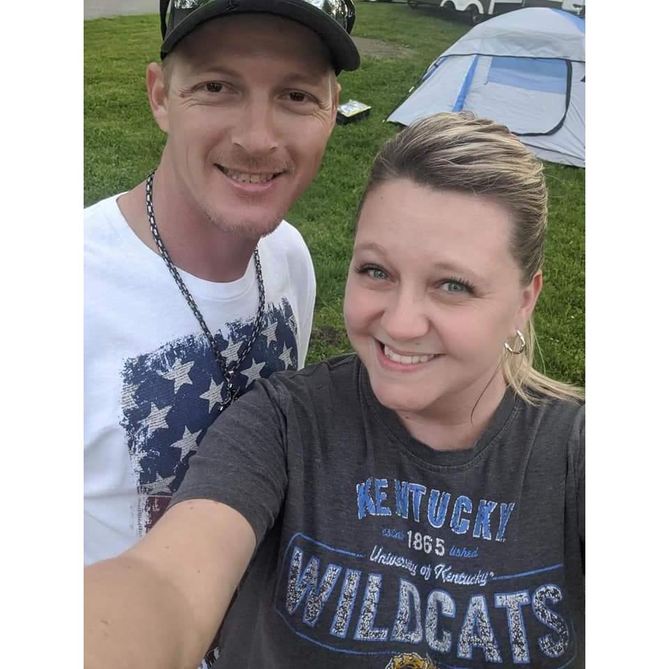 Camping 
Houston Woods