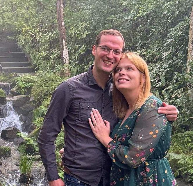 The Wedding Website of Jess Meadows and Michael Scales