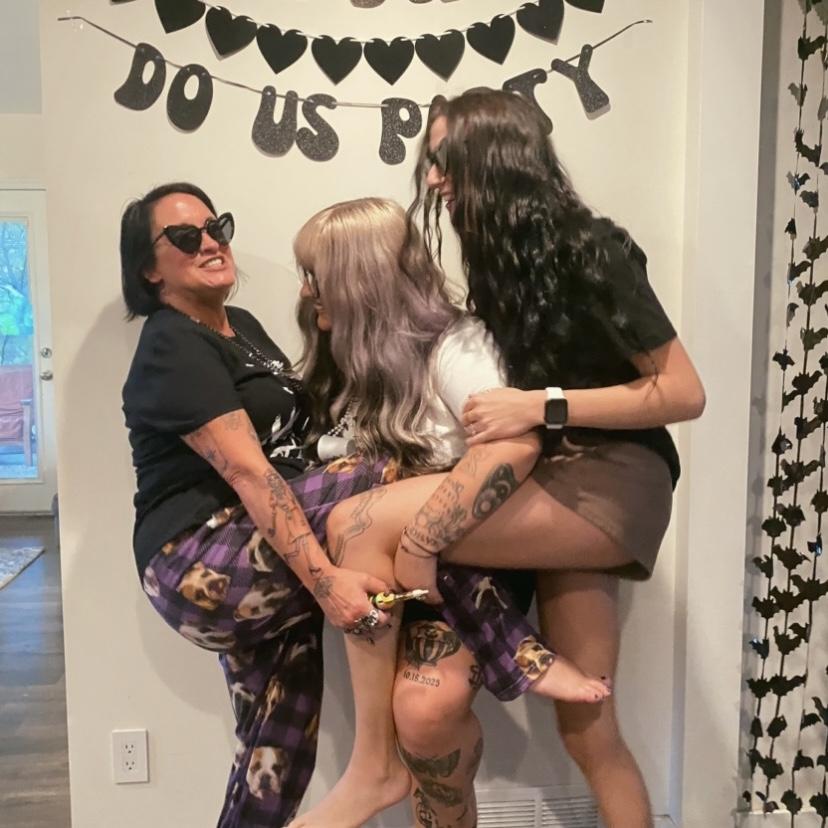 Bat-cherolette party 🦇