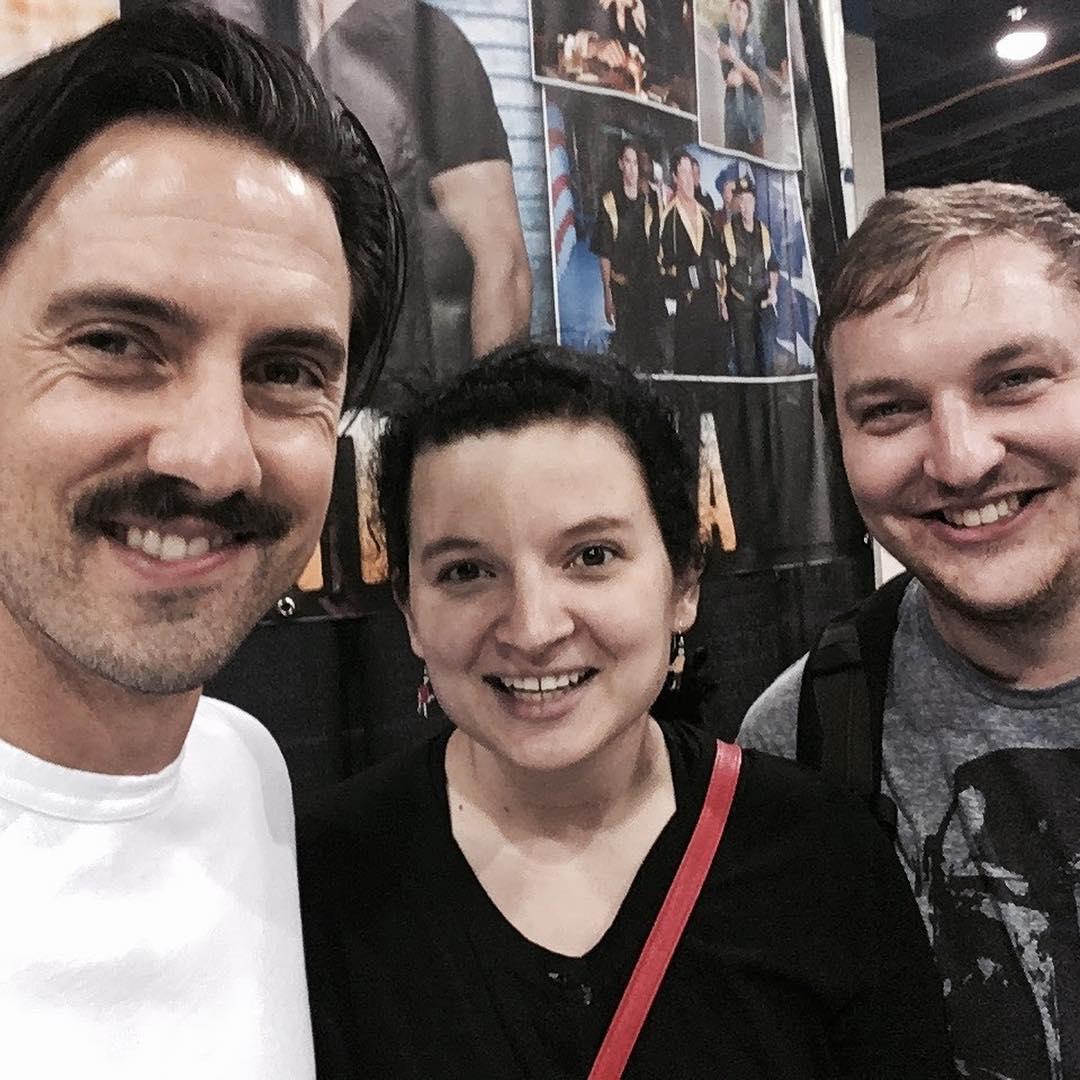 Cleo and Ryan meeting Cleo's boyfriend Milo Ventimiglia aka Jess Mariano on Gilmore Girls at Chicago Wizard World Con in October 2016.