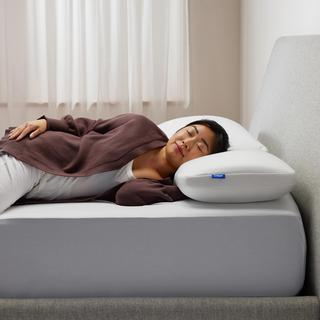 Essential Cooling Hybrid Pillow