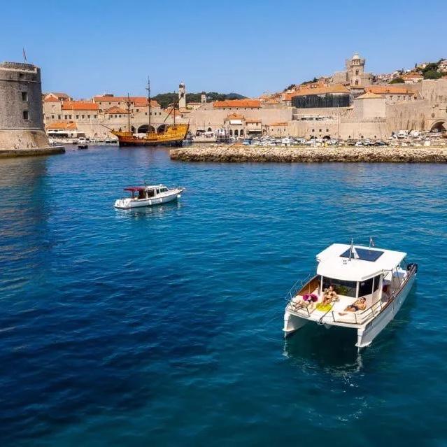 Boat tour of Dubrovnik