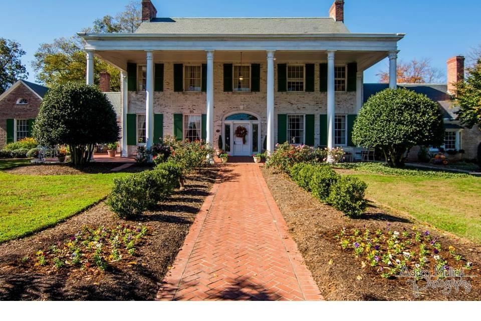 The Wedding Website of Macy Jones and Nathan Priddy