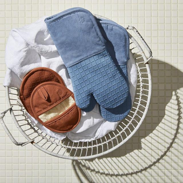 Five Two Silicone Oven Mitts & Pot Holders - Blue