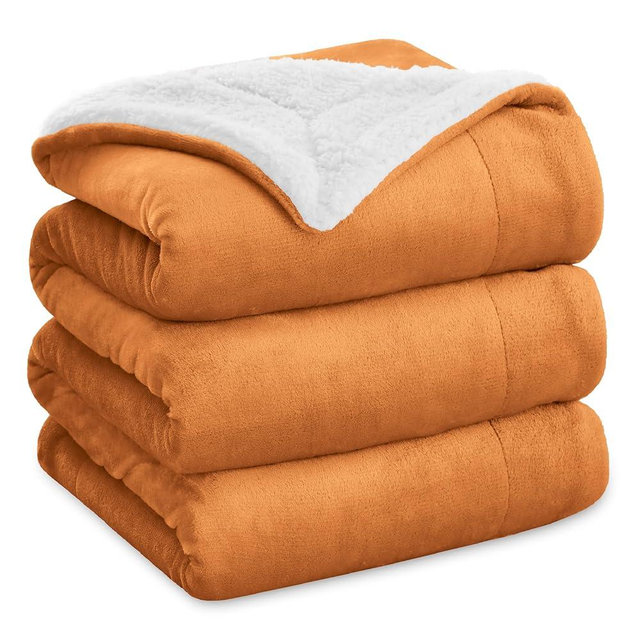 Bedsure Sherpa Fleece Queen Size Blankets for Bed - Thick and Warm Blanket for Winter, Soft and Fuzzy Fall Blanket Queen Size, Orange, 90x90 Inches
