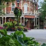 Explore Niagara-On-The-Lake’s Heritage District