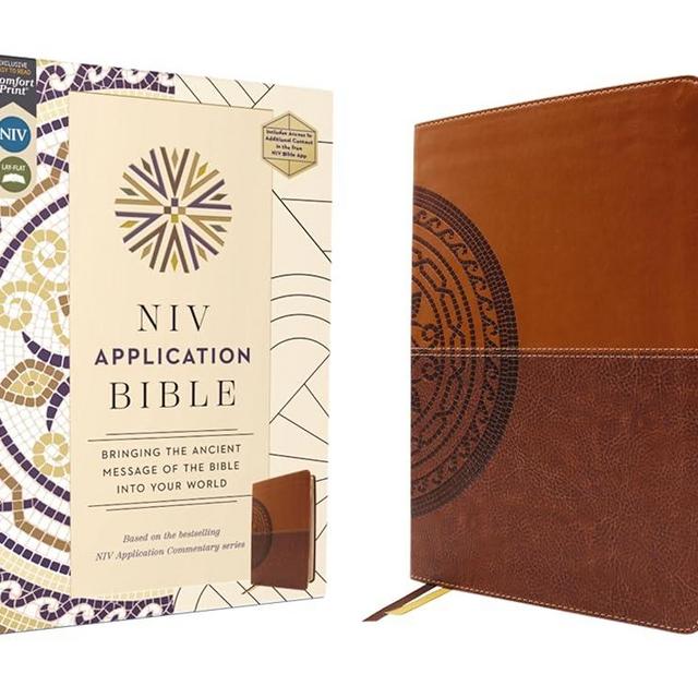 NIV Application Bible, Leathersoft, Brown, Red Letter, Comfort Print: Bringing the Ancient Message of the Bible into Your World (NIV Application Commentary Resources)