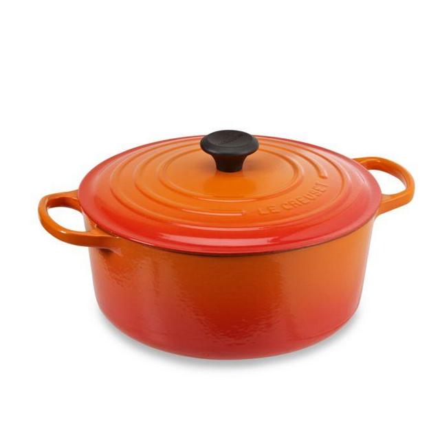 Le Creuset® Signature 7.25 qt. Round Dutch Oven in Flame
